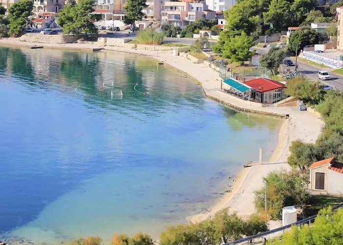 Apartamento With A Parking Space Marina, Trogir - 6014