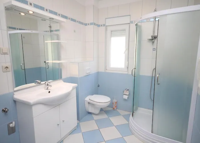 Apartamento With A Parking Space Marina, Trogir - 6014
